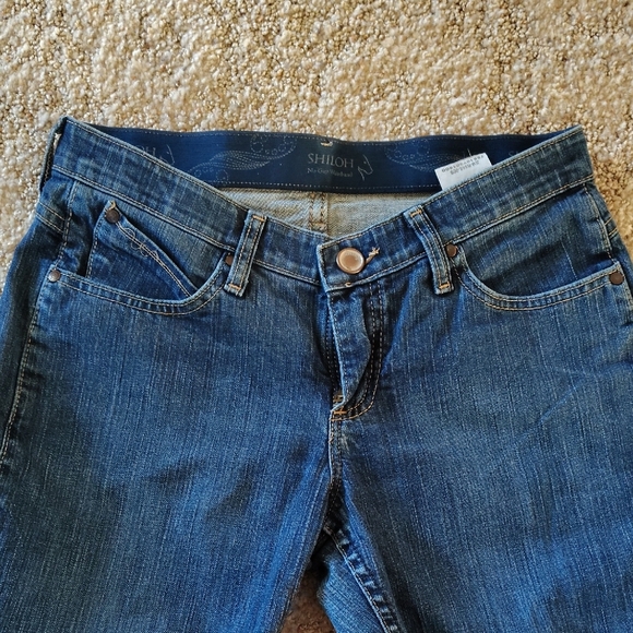 Wrangler Blue Boot Cut Jeans - Picture 4 of 7